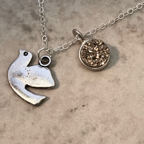 Druzy cast in Resin with Dove - Picture 3 of 6